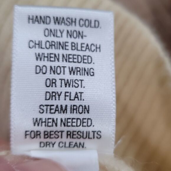 🔺️Apt 9 Yellow Cashmere & Rhinestone Button Long Sleeve Cardigan Sweater Medium - Picture 9 of 10